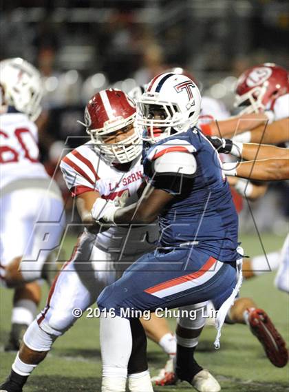 Thumbnail 3 in La Serna @ Tesoro photogallery.