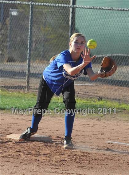 Thumbnail 3 in JV: Chandler @ Salpointe Catholic photogallery.