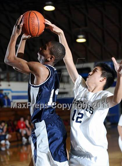Thumbnail 3 in Maranatha vs Gabrielino (San Marino Tournament) photogallery.