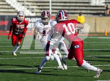Thumbnail 3 in Garden City vs Bellport Long Island Class II Championship photogallery.