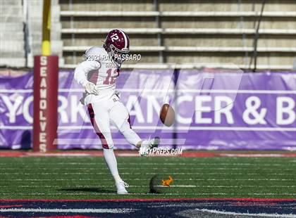 Thumbnail 1 in Garden City vs Bellport Long Island Class II Championship photogallery.