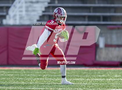 Thumbnail 2 in Garden City vs Bellport Long Island Class II Championship photogallery.