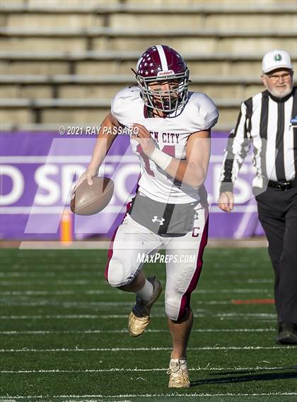 Thumbnail 1 in Garden City vs Bellport Long Island Class II Championship photogallery.
