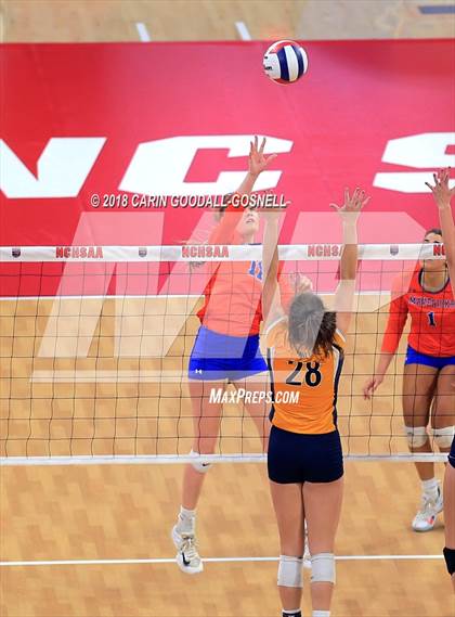 Thumbnail 2 in Marvin Ridge vs. D.H. Conley (NCHSAA 3A Final) photogallery.