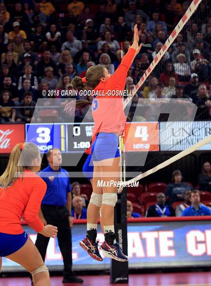 Thumbnail 2 in Marvin Ridge vs. D.H. Conley (NCHSAA 3A Final) photogallery.