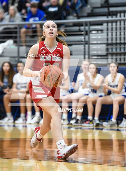 Thumbnail 3 in Decatur vs Glen Rose (UIL 4A Area Playoff) photogallery.