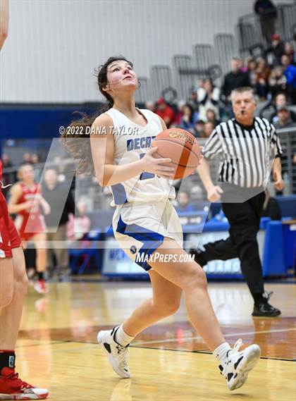Thumbnail 3 in Decatur vs Glen Rose (UIL 4A Area Playoff) photogallery.