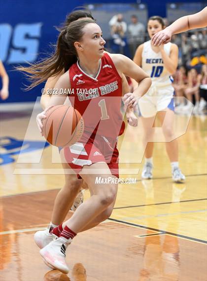 Thumbnail 2 in Decatur vs Glen Rose (UIL 4A Area Playoff) photogallery.