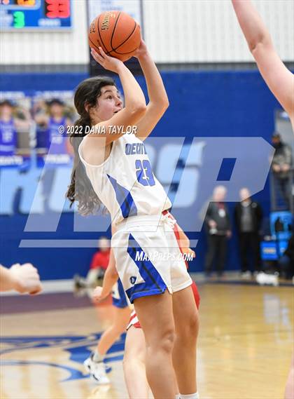 Thumbnail 3 in Decatur vs Glen Rose (UIL 4A Area Playoff) photogallery.