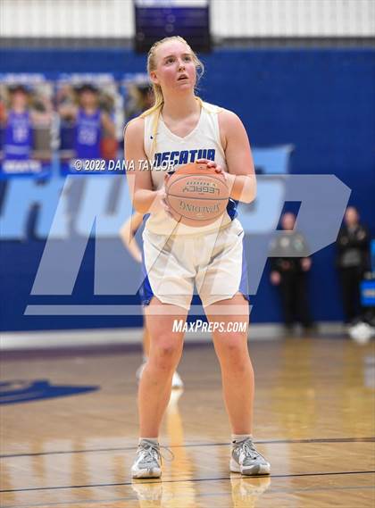 Thumbnail 1 in Decatur vs Glen Rose (UIL 4A Area Playoff) photogallery.
