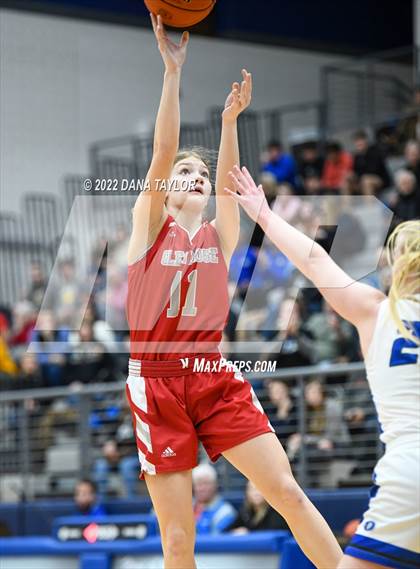 Thumbnail 2 in Decatur vs Glen Rose (UIL 4A Area Playoff) photogallery.