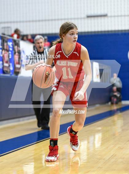 Thumbnail 2 in Decatur vs Glen Rose (UIL 4A Area Playoff) photogallery.