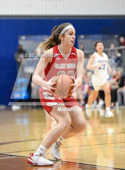 Thumbnail 2 in Decatur vs Glen Rose (UIL 4A Area Playoff) photogallery.
