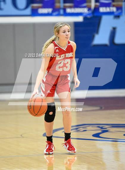 Thumbnail 2 in Decatur vs Glen Rose (UIL 4A Area Playoff) photogallery.