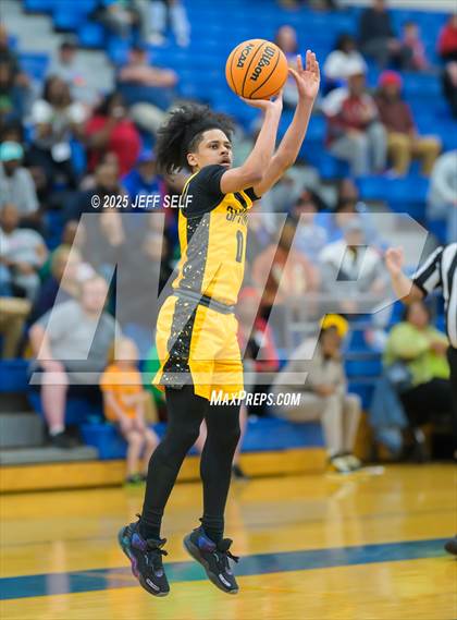 Thumbnail 1 in Highland Springs @ Oscar Smith photogallery.