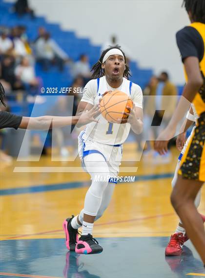 Thumbnail 1 in Highland Springs @ Oscar Smith photogallery.