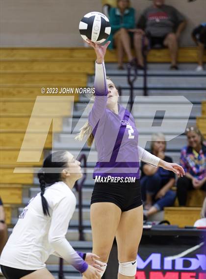 Thumbnail 3 in Fort Wayne Blackhawk Christian @ Leo photogallery.