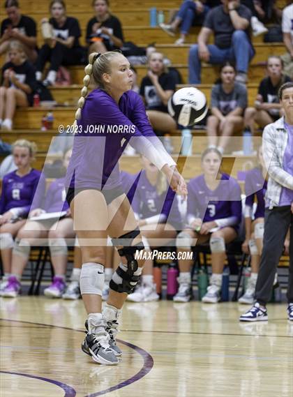 Thumbnail 2 in Fort Wayne Blackhawk Christian @ Leo photogallery.