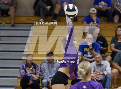 Thumbnail 3 in Fort Wayne Blackhawk Christian @ Leo photogallery.