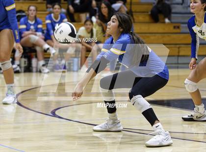 Thumbnail 1 in Fort Wayne Blackhawk Christian @ Leo photogallery.