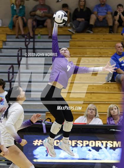 Thumbnail 2 in Fort Wayne Blackhawk Christian @ Leo photogallery.