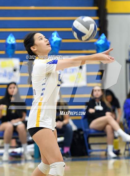 Thumbnail 3 in El Camino @ Del Campo photogallery.