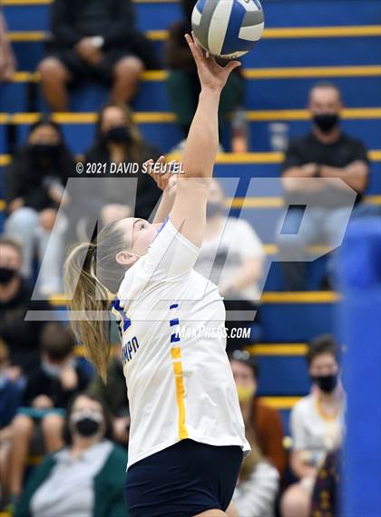 Thumbnail 3 in El Camino @ Del Campo photogallery.