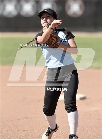 Thumbnail 3 in Villa Park @ Canyon photogallery.