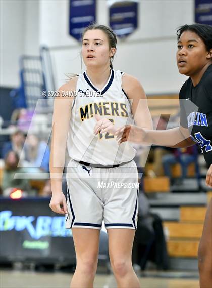 Thumbnail 2 in Rocklin vs. Nevada Union (Trojan Toss Up) photogallery.