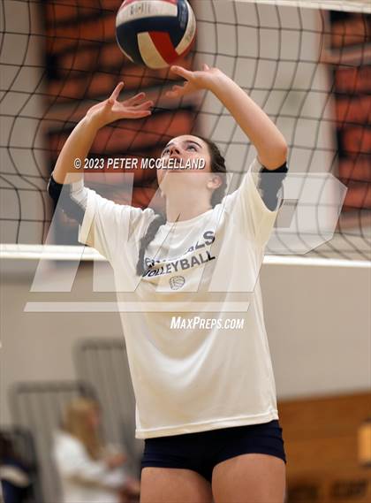 Thumbnail 2 in Hamilton-Wenham Regional @ Ipswich (MIAA Division 4 Quarterfinal) photogallery.