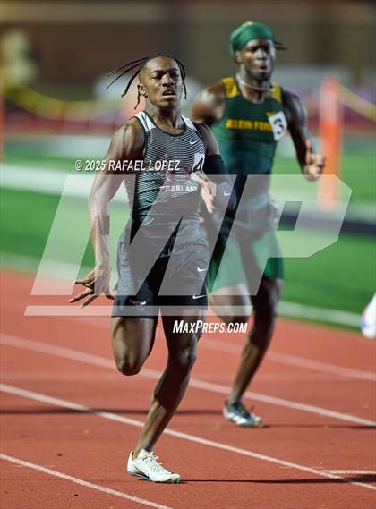 Thumbnail 1 in Generation Park Invitational (200M) photogallery.