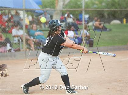 Thumbnail 2 in Norte Vista vs San Gorgonio photogallery.