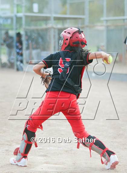 Thumbnail 2 in Norte Vista vs San Gorgonio photogallery.