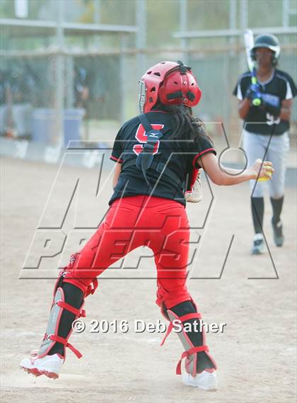 Thumbnail 1 in Norte Vista vs San Gorgonio photogallery.
