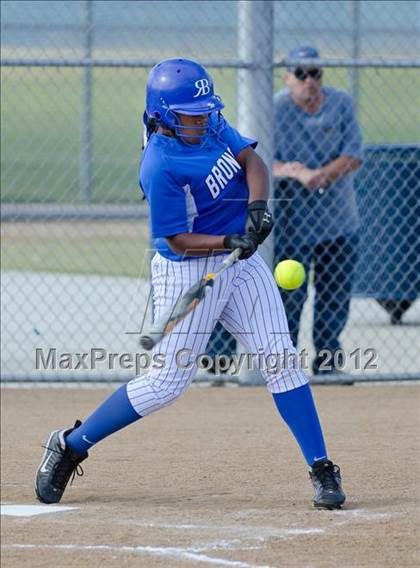 Thumbnail 3 in Rancho Bernardo @ Del Norte photogallery.
