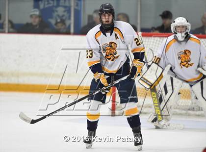 Thumbnail 2 in Branford vs. East Haven (CIAC D2 Quarterfinal) photogallery.