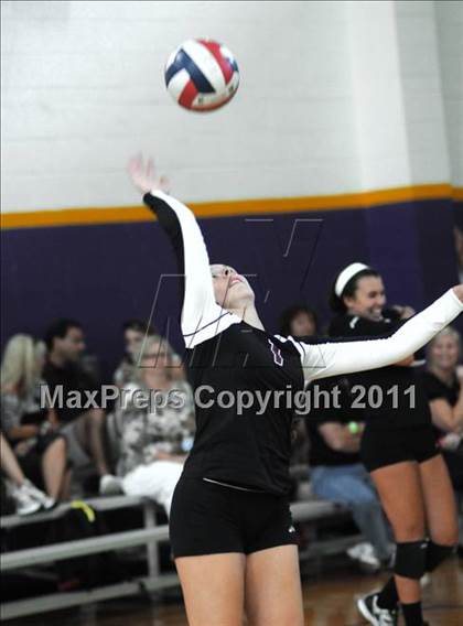 Thumbnail 3 in Redondo vs. Assumption (Durango Fall Classic) photogallery.