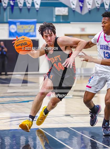 Thumbnail 1 in Sheldon v Taft (Proving Grounds '22 @ Sheldon High) photogallery.