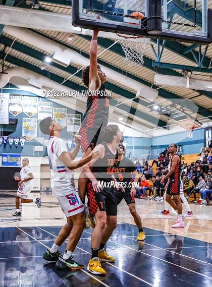 Thumbnail 2 in Sheldon v Taft (Proving Grounds '22 @ Sheldon High) photogallery.