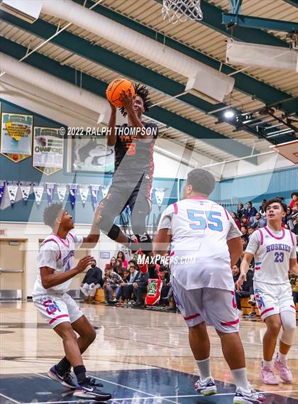 Thumbnail 3 in Sheldon v Taft (Proving Grounds '22 @ Sheldon High) photogallery.