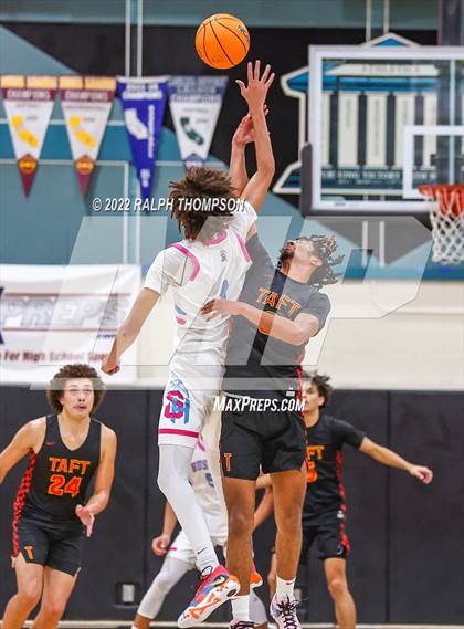 Thumbnail 3 in Sheldon v Taft (Proving Grounds '22 @ Sheldon High) photogallery.