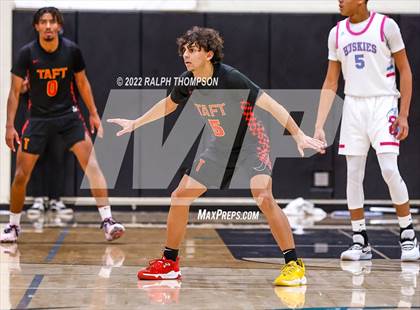 Thumbnail 3 in Sheldon v Taft (Proving Grounds '22 @ Sheldon High) photogallery.