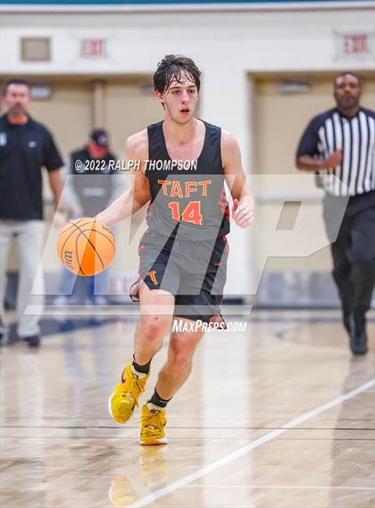 Thumbnail 1 in Sheldon v Taft (Proving Grounds '22 @ Sheldon High) photogallery.