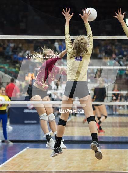 Thumbnail 3 in Holy Family vs. Ponderosa (CHSAA 4A Pool Play) photogallery.