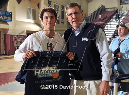 Thumbnail 1 in Harvard-Westlake vs. St. John Bosco (MaxPreps Holiday Classic Gatorade Championship) photogallery.
