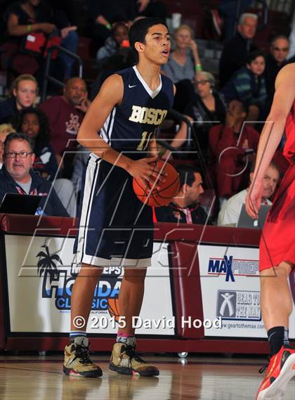 Thumbnail 3 in Harvard-Westlake vs. St. John Bosco (MaxPreps Holiday Classic Gatorade Championship) photogallery.