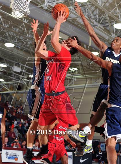 Thumbnail 3 in Harvard-Westlake vs. St. John Bosco (MaxPreps Holiday Classic Gatorade Championship) photogallery.
