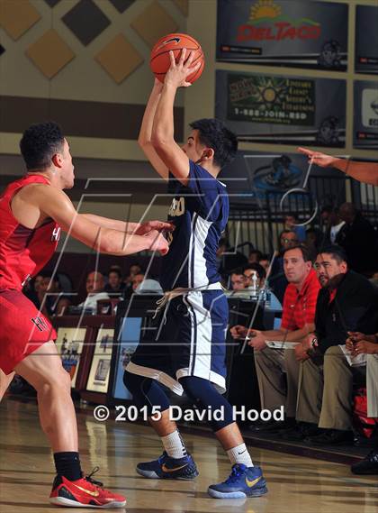 Thumbnail 3 in Harvard-Westlake vs. St. John Bosco (MaxPreps Holiday Classic Gatorade Championship) photogallery.