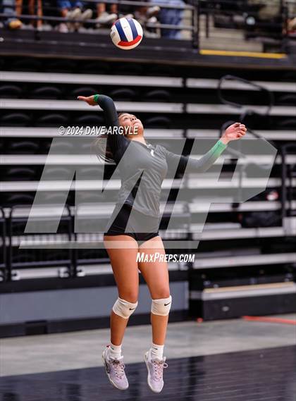 Thumbnail 2 in Payson vs. Hillcrest (UHSAA 4A Second Round) photogallery.