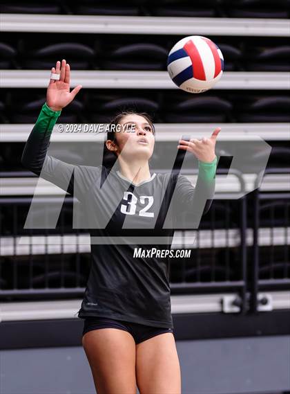 Thumbnail 2 in Payson vs. Hillcrest (UHSAA 4A Second Round) photogallery.